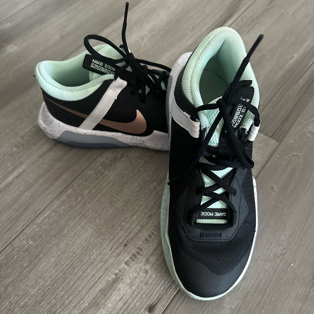 Nike Zoom Black and Mint Athletic Shoes